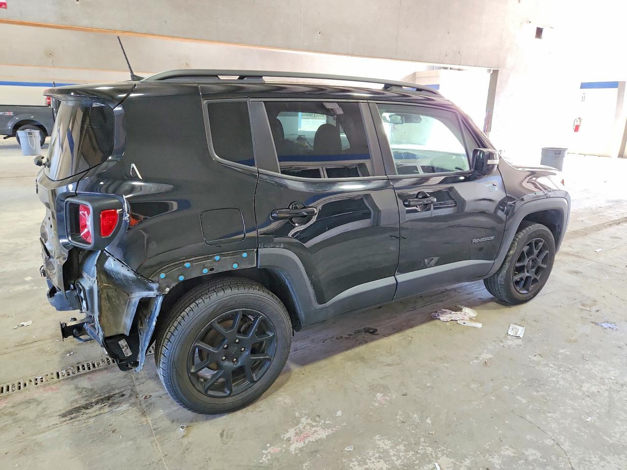 2019 Jeep Renegade Latitude - Фото 3