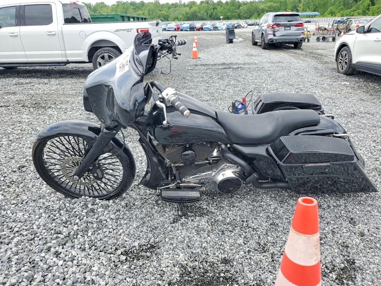 2007 Harley-Davidson Flhx - Image 3