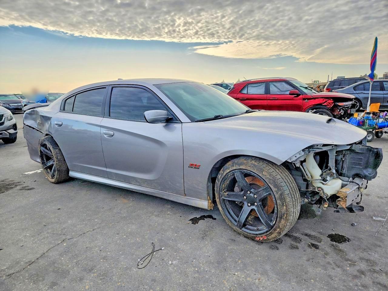 2018 Dodge Charger R - Фото 4
