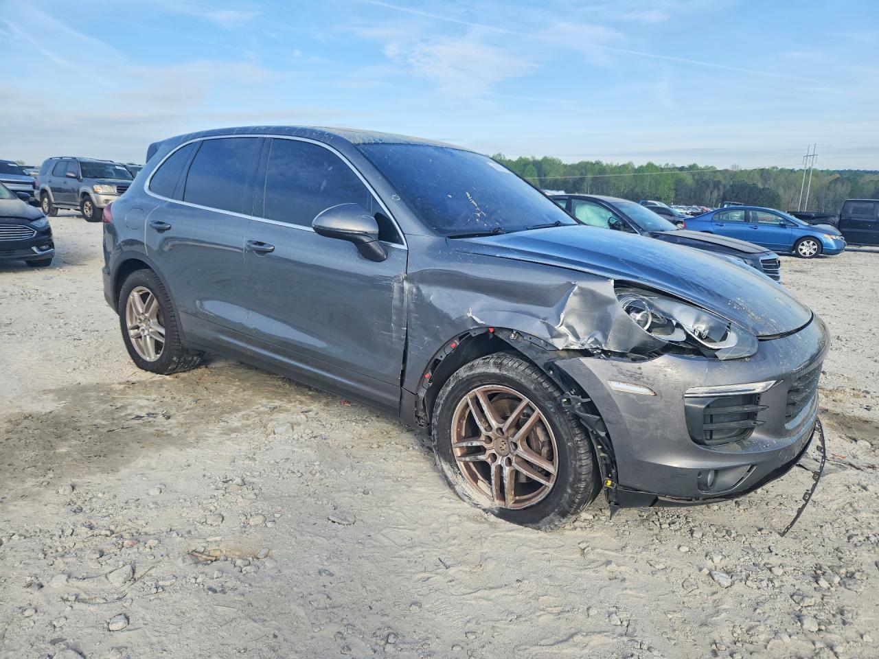 2016 Porsche Cayenne - Image 4