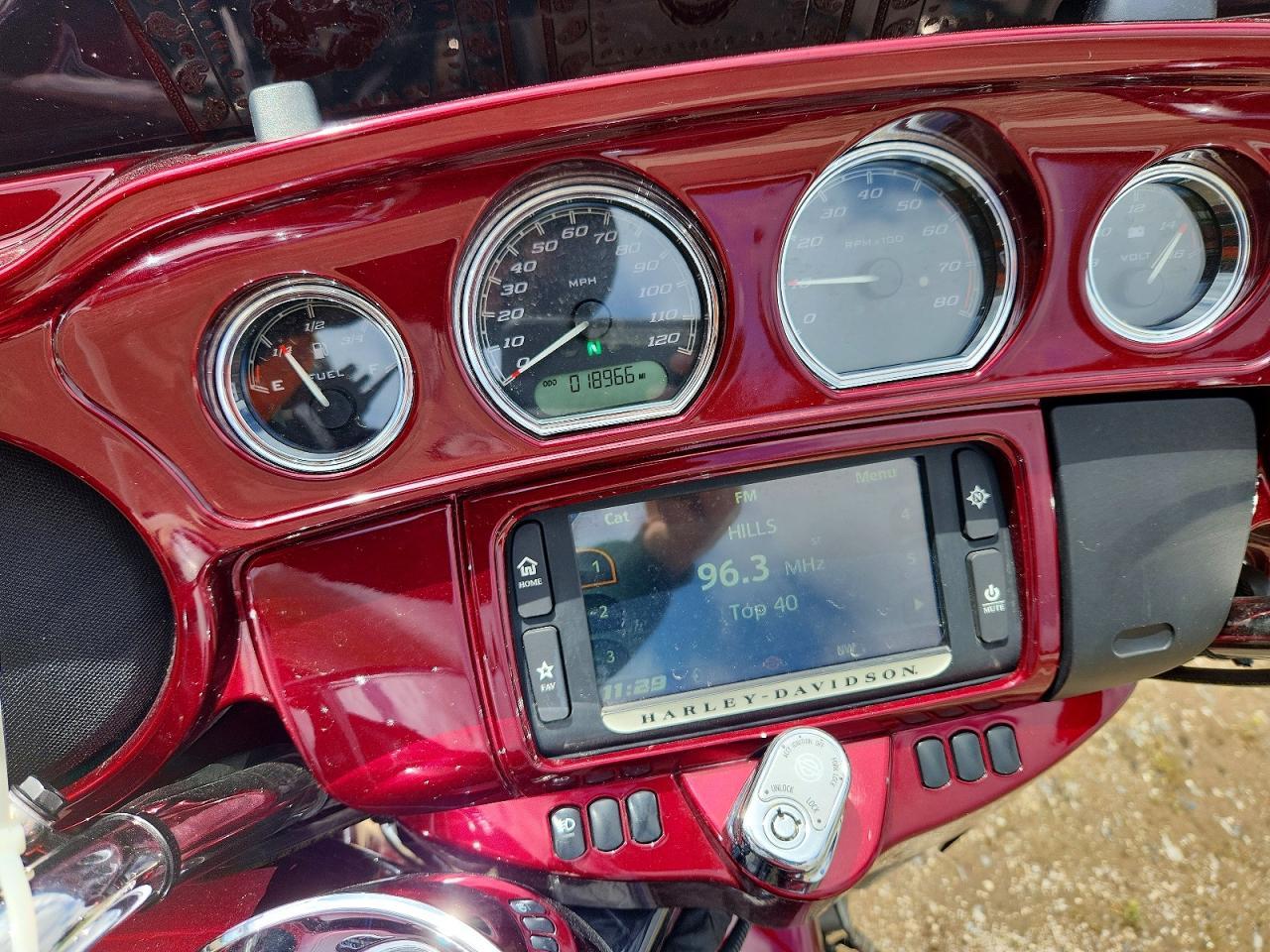 2014 Harley-Davidson Flhtcu Ultra Classic Electra Glide - Image 7