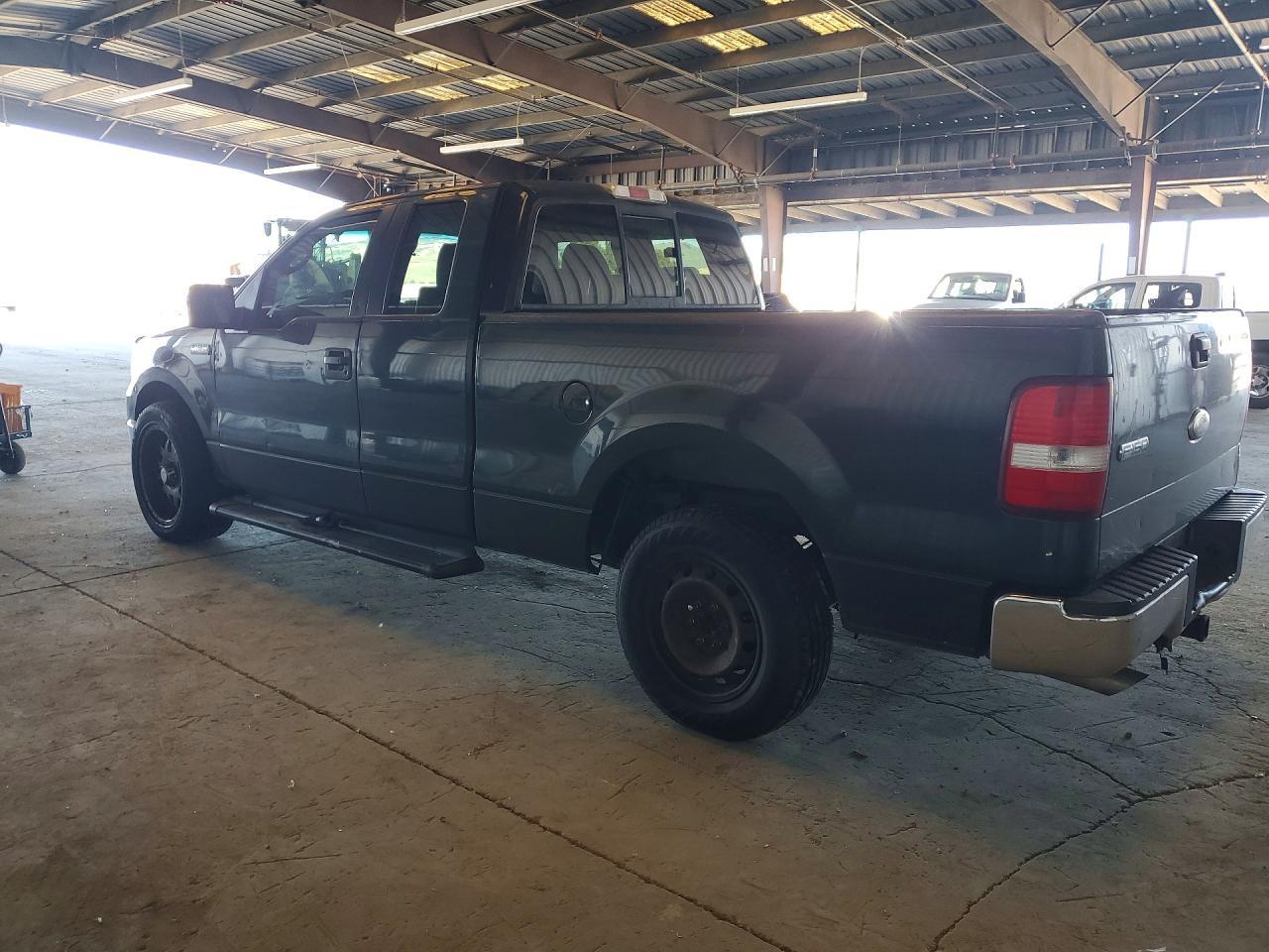 2006 Ford F150 - Image 2