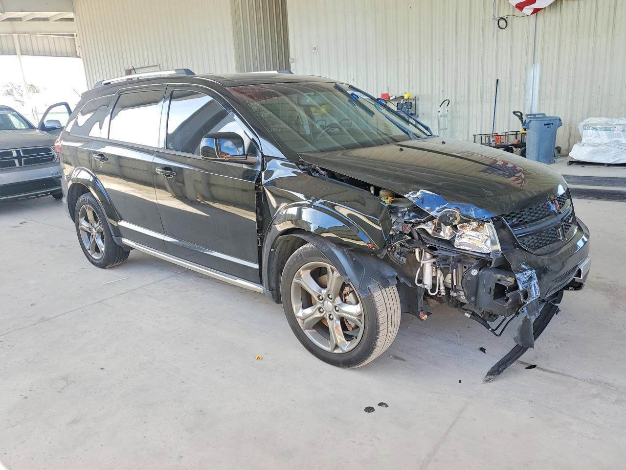 2016 Dodge Journey Crossroad - Image 4
