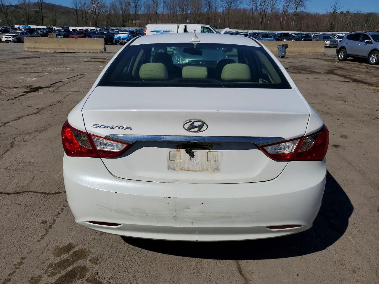 2012 Hyundai Sonata Gls - Image 6