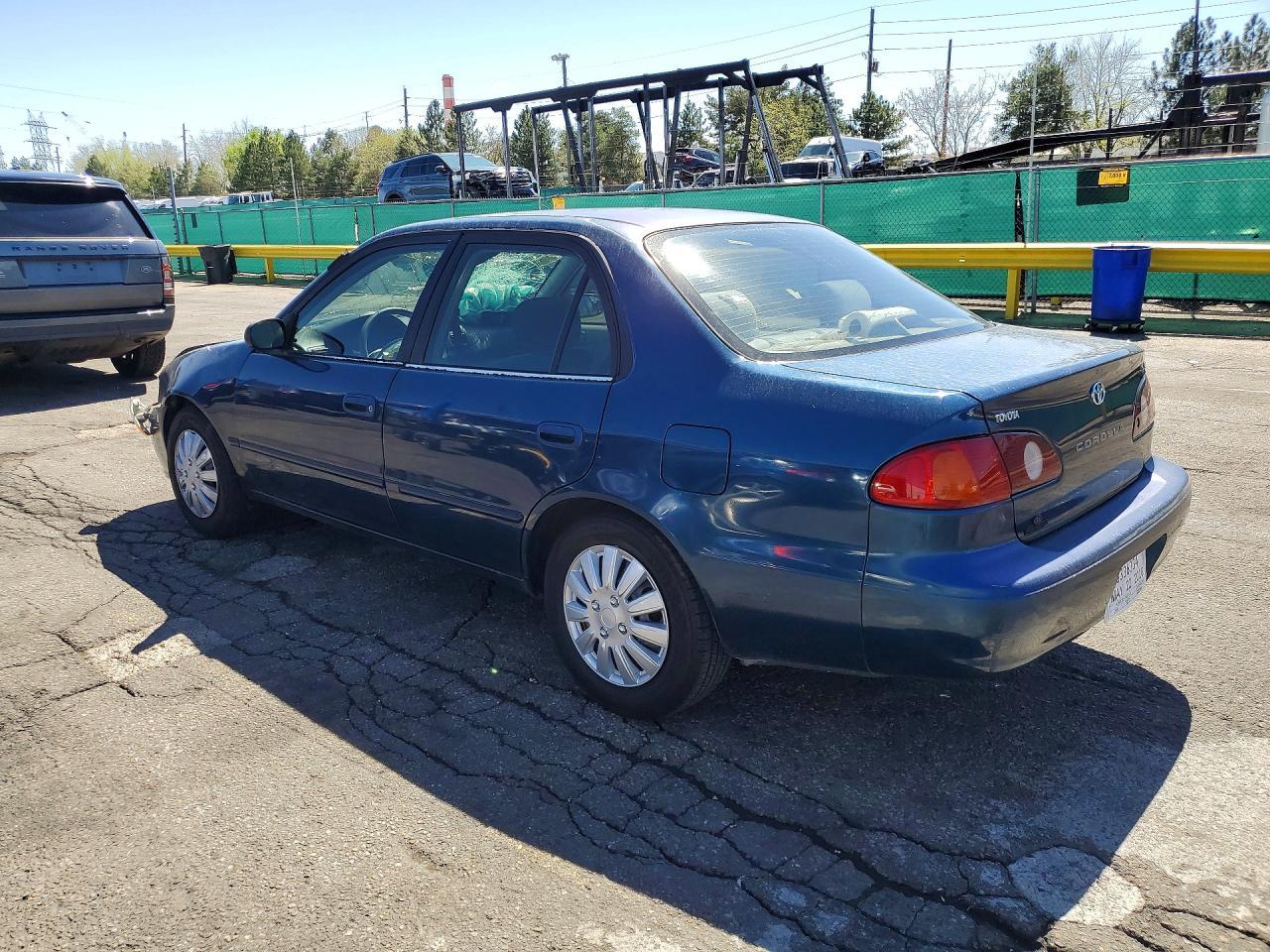 2001 Toyota Corolla Le - Image 2