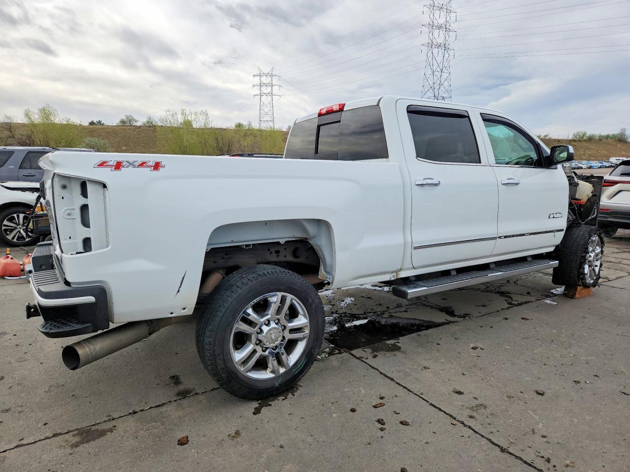 2016 Chevrolet Silverado K2500 High Country - Image 3