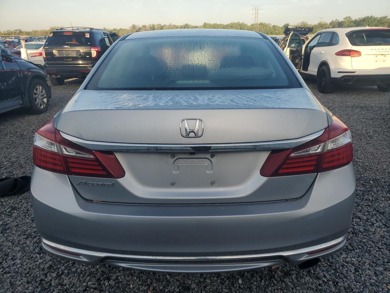 2017 Honda Accord Lx - Фото 6