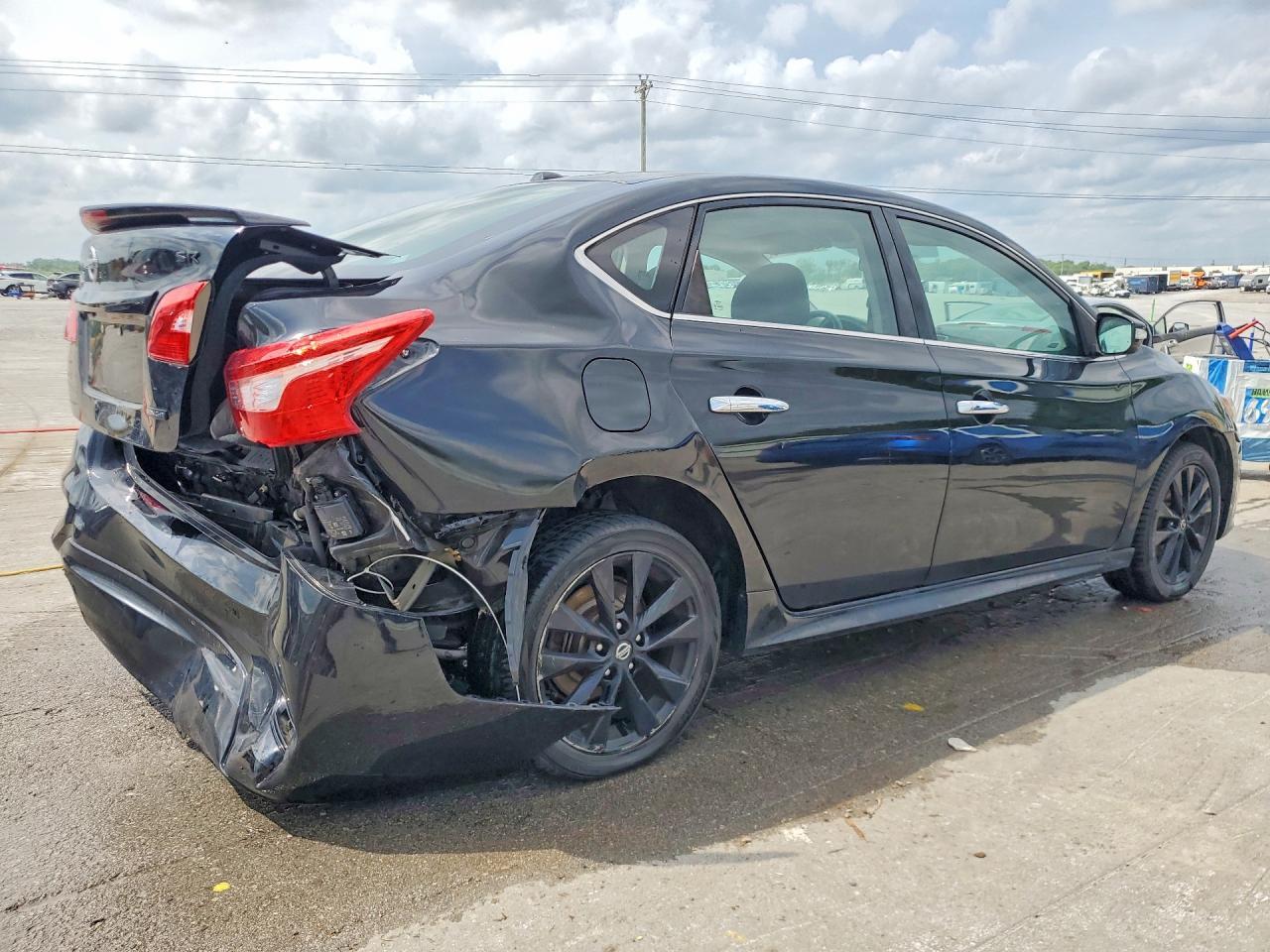 2018 Nissan Sentra Sr - Фото 3