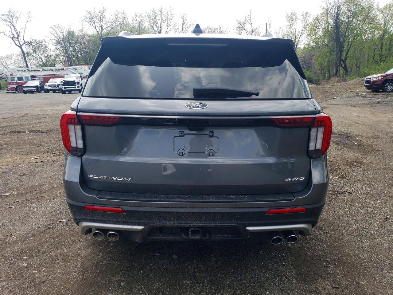 2025 Ford Explorer Platinum - Фото 6