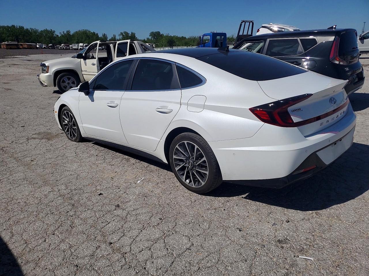 2020 Hyundai Sonata Limited - Image 2