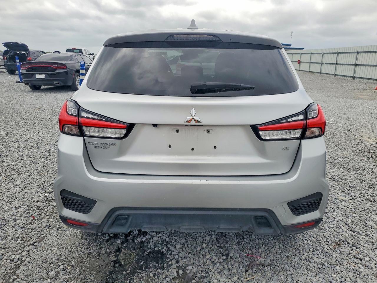 2021 Mitsubishi Outlander Sport Es - Фото 6