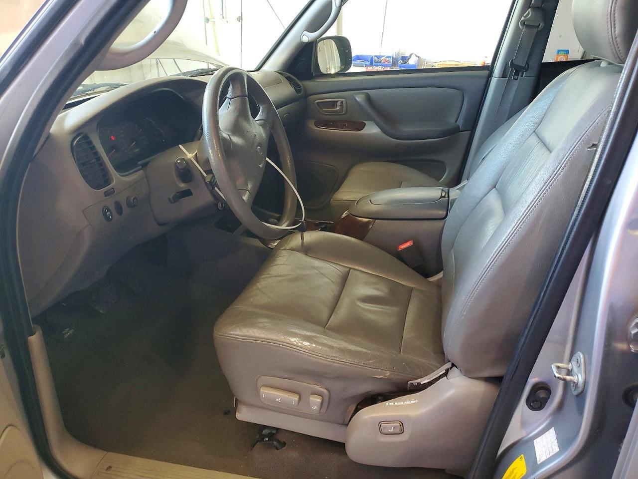 2002 Toyota Sequoia Sr5 - Фото 7