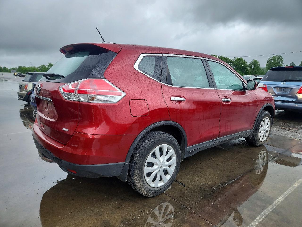 2015 Nissan Rogue S - Фото 3