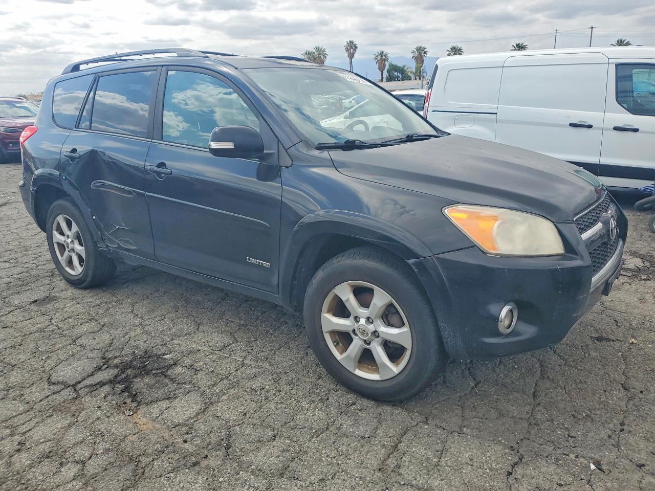 2012 Toyota Rav4 Limited - Image 4