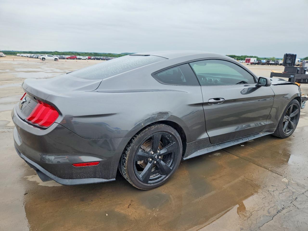 2018 Ford Mustang - Image 3