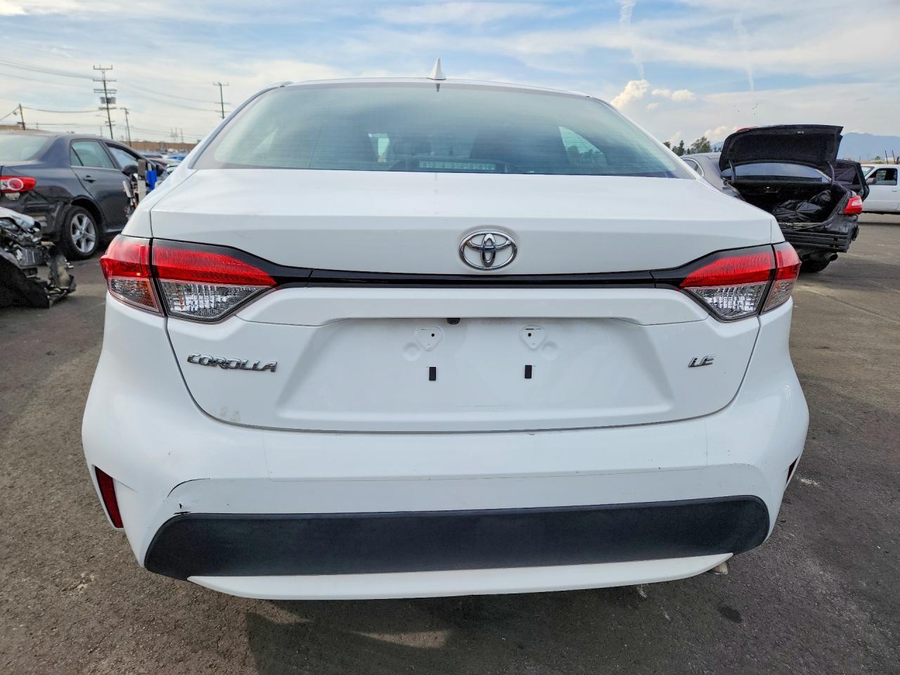 2021 Toyota Corolla Le - Image 6