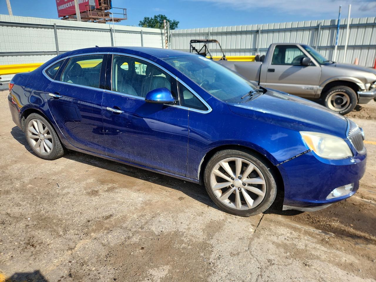 2014 Buick Verano - Image 4
