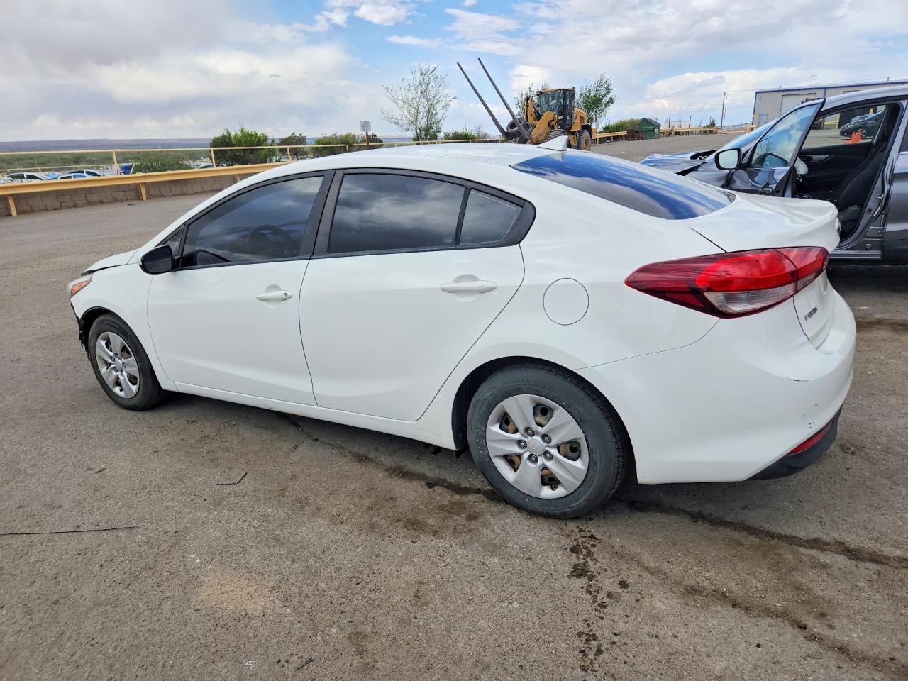 2017 Kia Forte Lx - Image 2