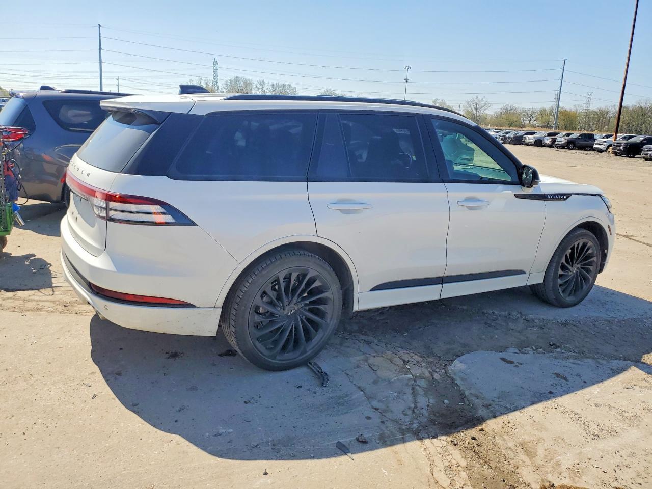 2025 Lincoln Aviator Reserve - Фото 3