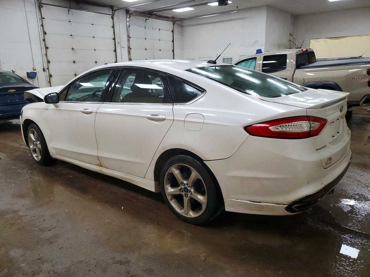2016 Ford Fusion Se Awd - Image 2