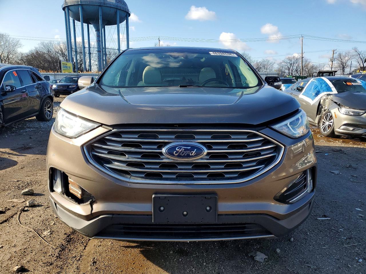 2019 Ford Edge Titanium - Image 5