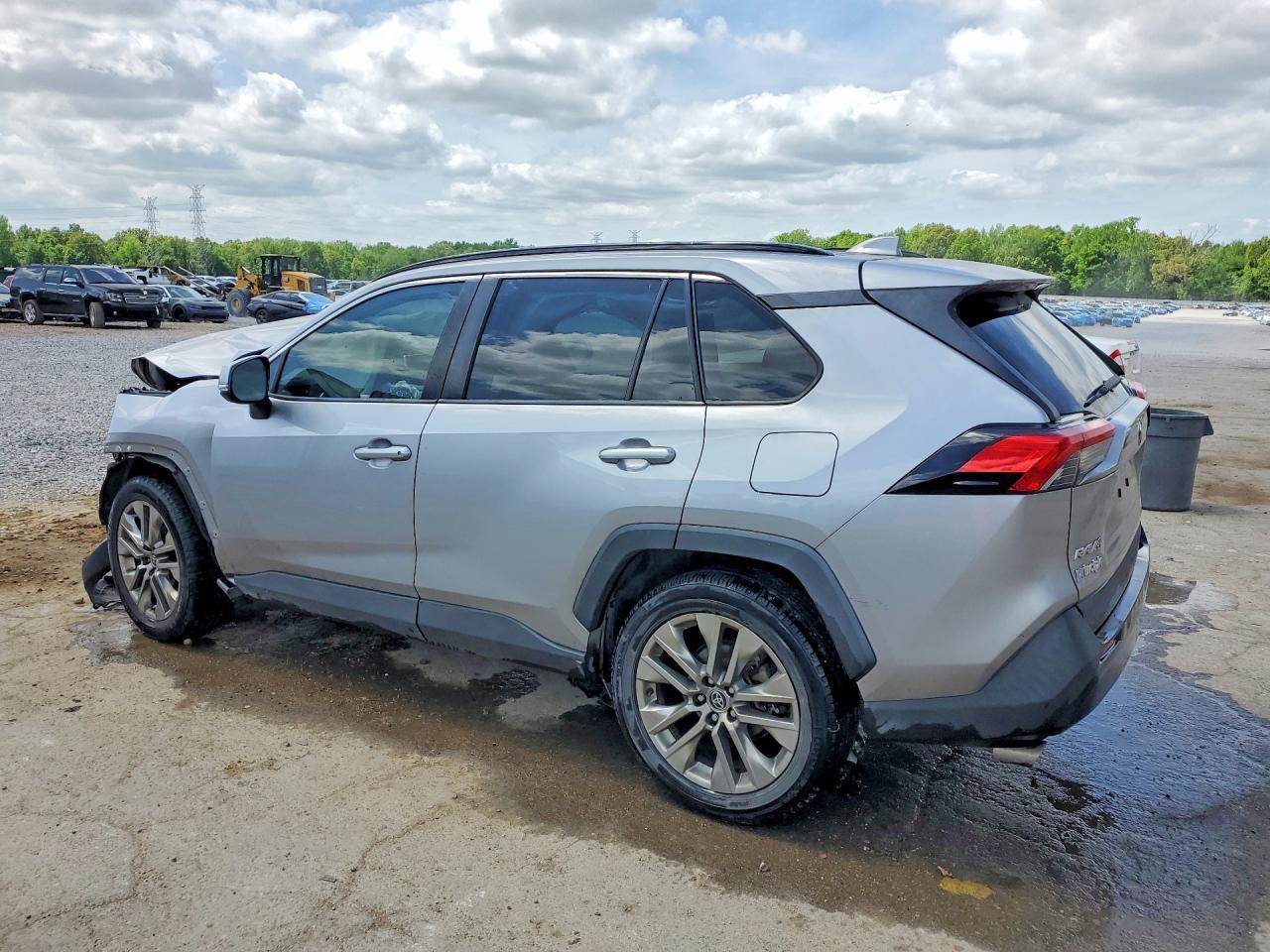 2020 Toyota Rav4 Xle Premium - Фото 2
