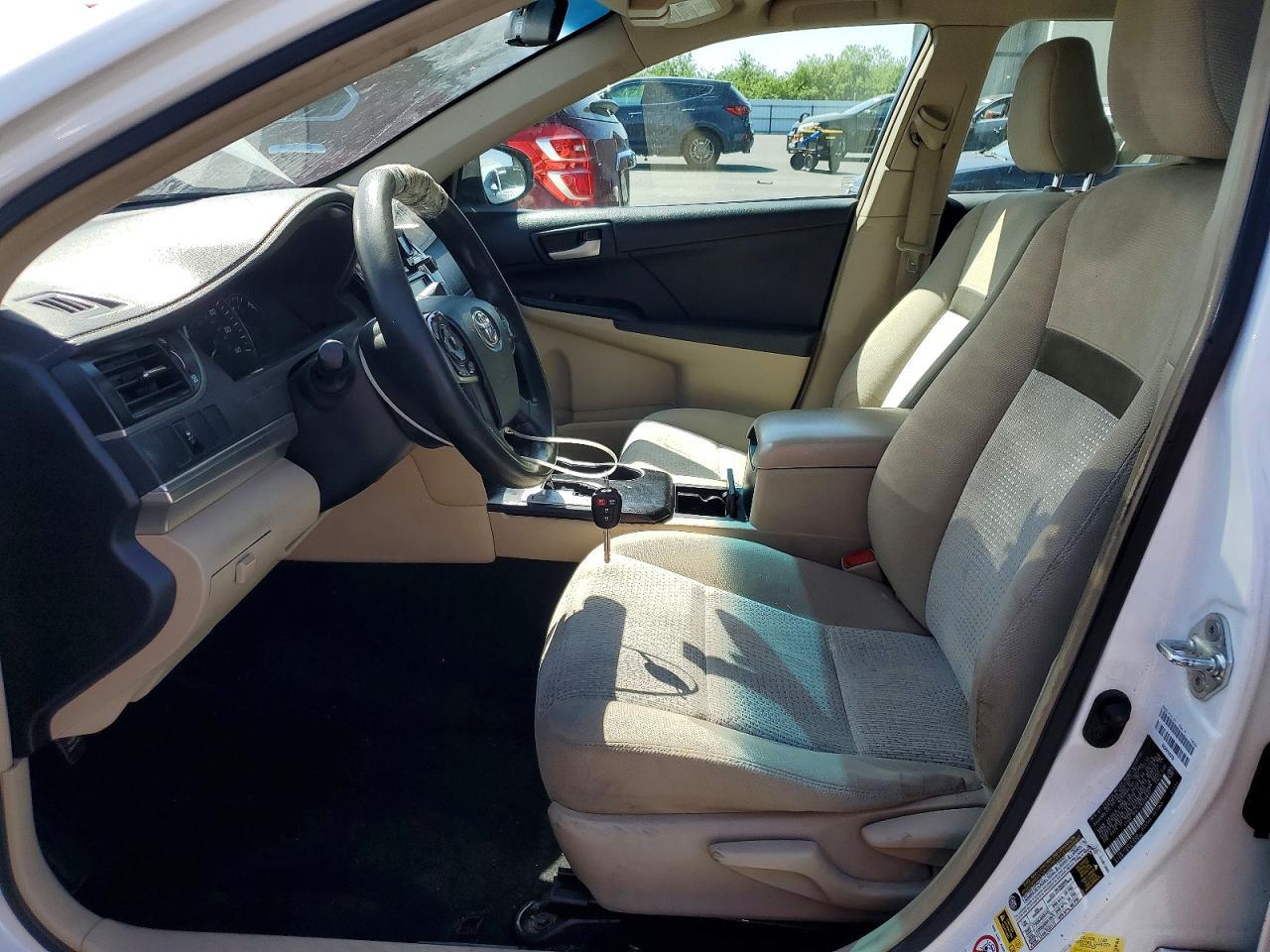2012 Toyota Camry Le - Фото 7
