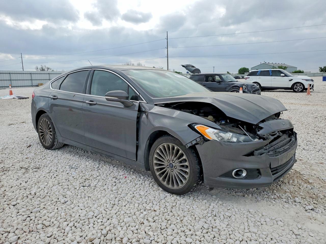 2016 Ford Fusion Titanium - Image 4