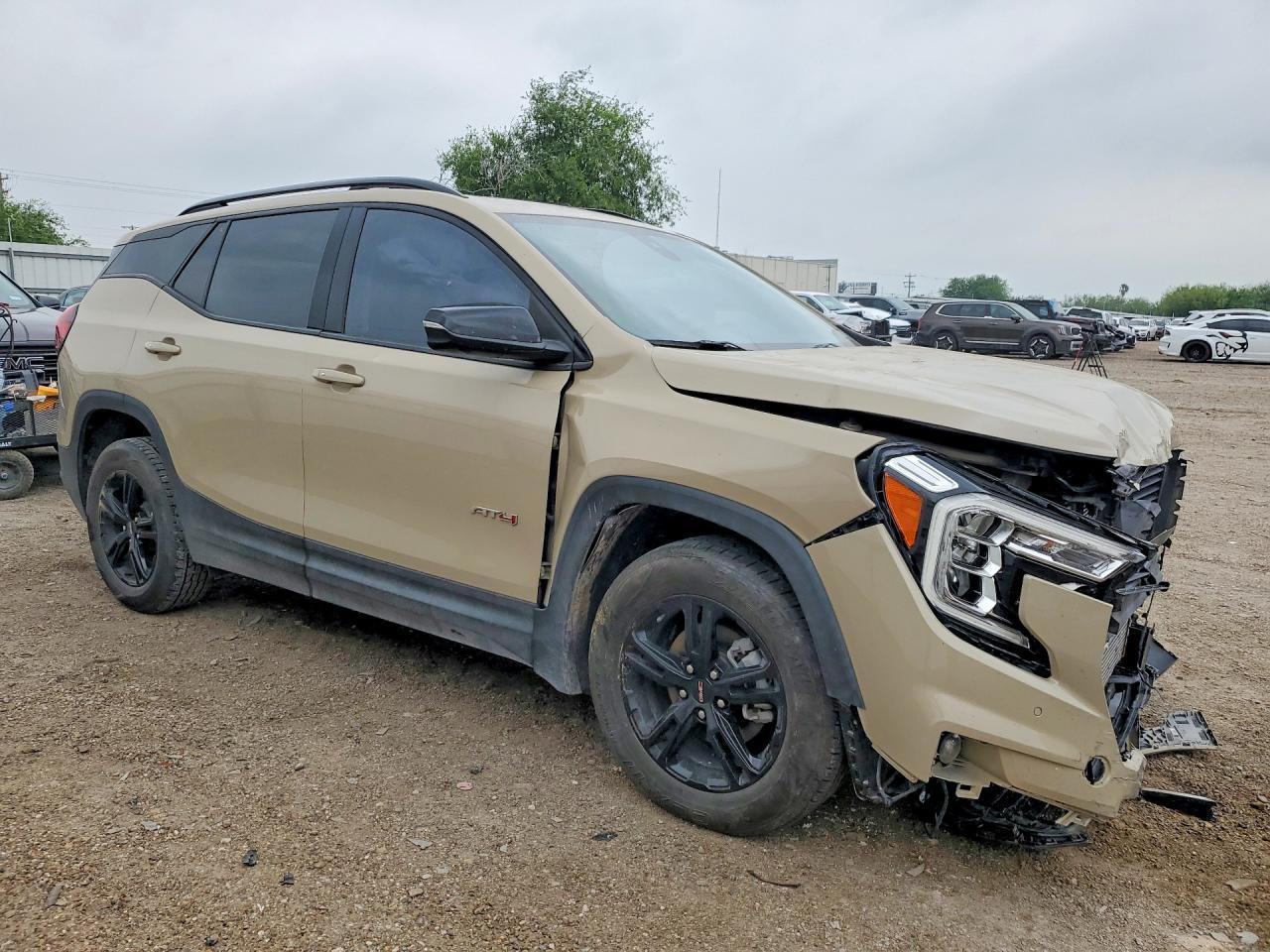 2022 GMC Terrain At4 - Фото 4