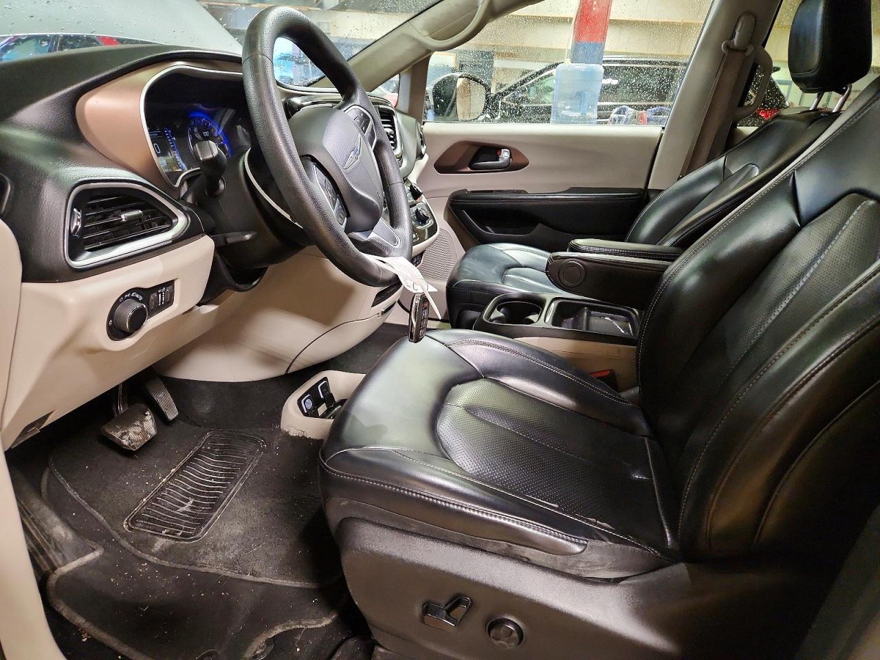 2020 Chrysler Voyager Lxi - Фото 7