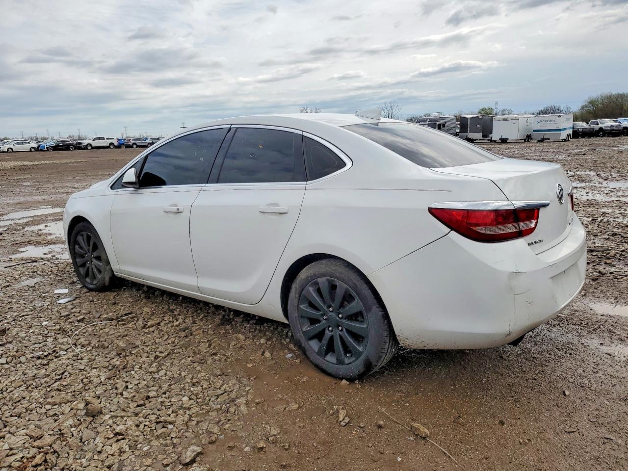 2016 Buick Verano - Фото 2