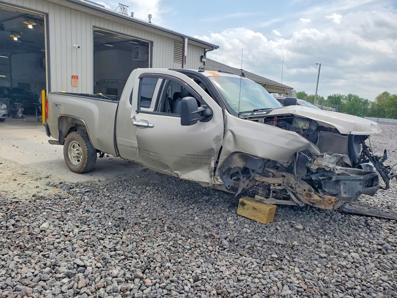 2007 Chevrolet Silverado K2500 Heavy Duty - Image 4