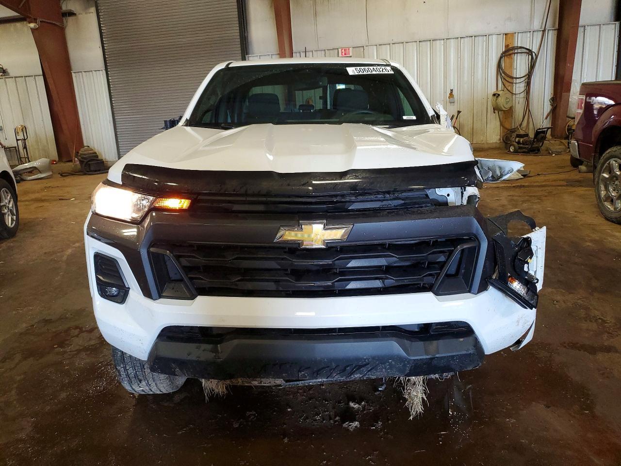 2024 Chevrolet Colorado Lt - Image 5