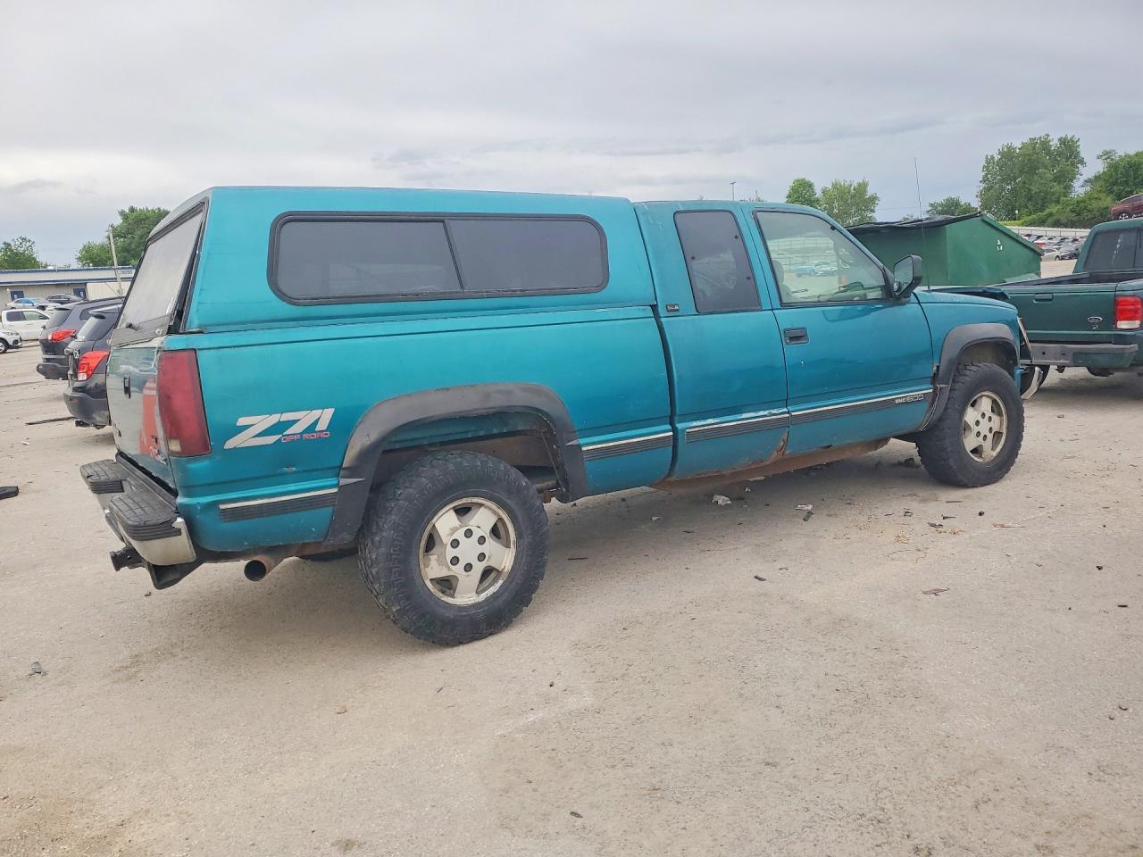 1995 GMC Sierra K1500 - Image 3