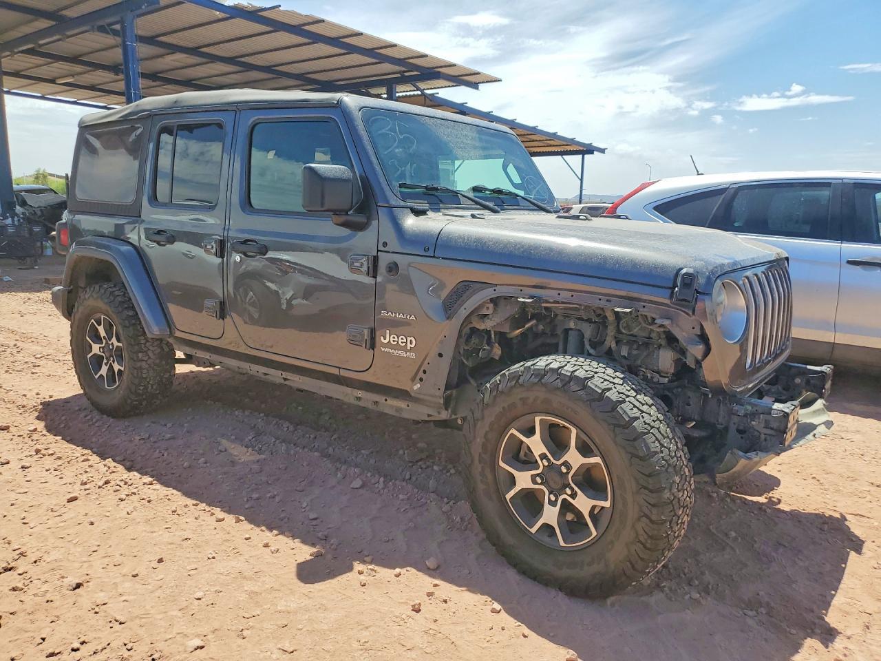 2018 Jeep Wrangler Unlimited Sahara - Image 4