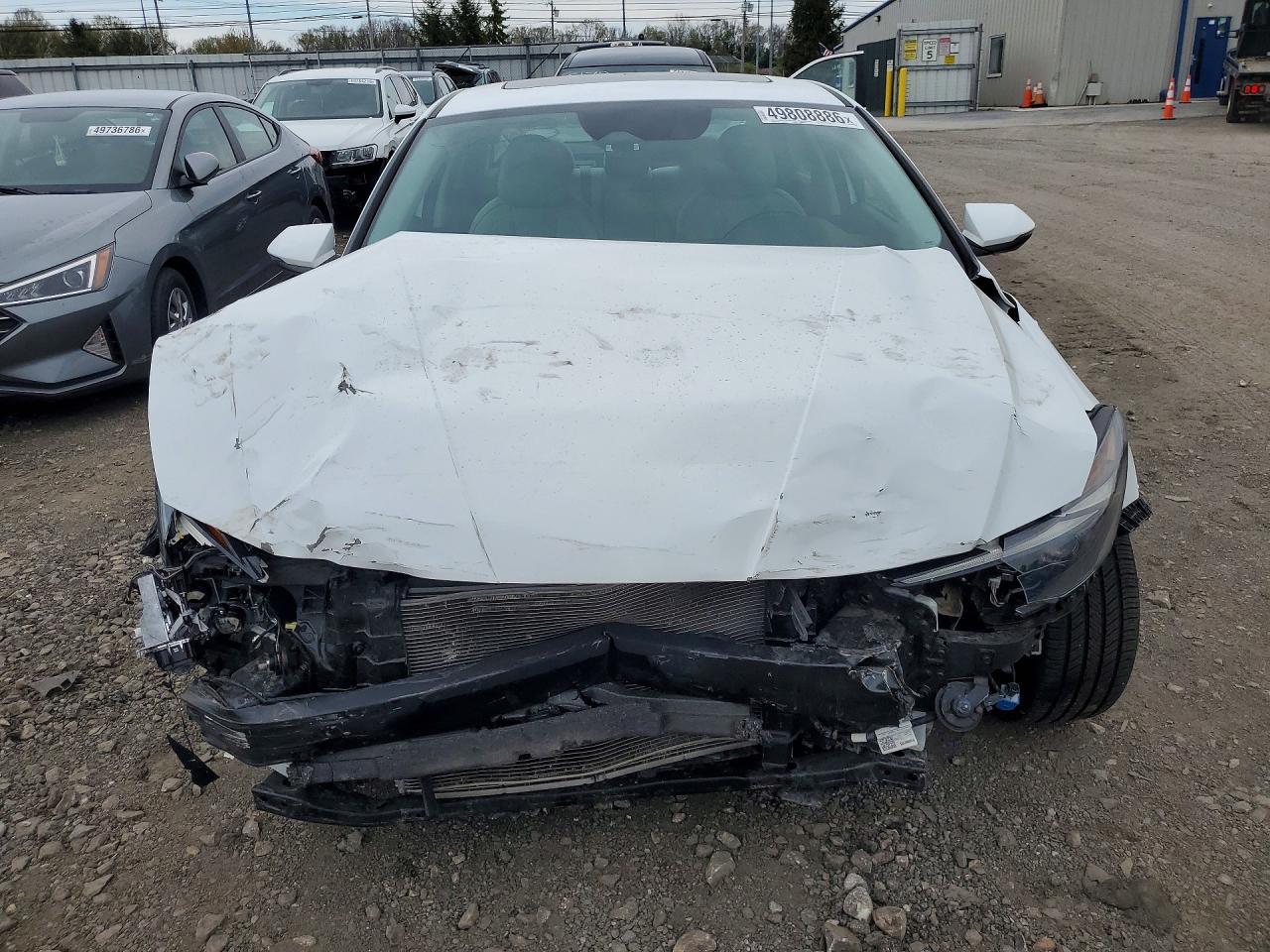 2021 Hyundai Elantra Limited - Фото 5