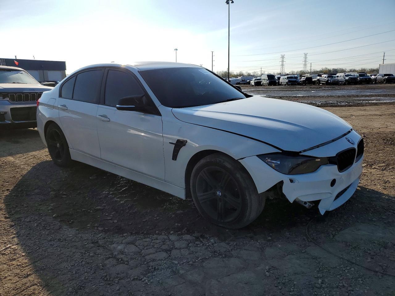 2013 BMW 328 I - Фото 4