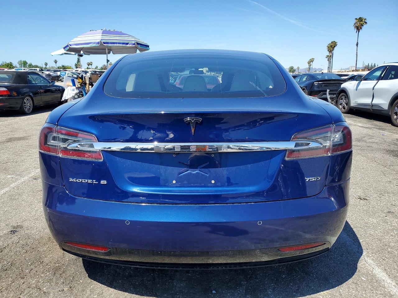 2017 Tesla Model S - Image 6