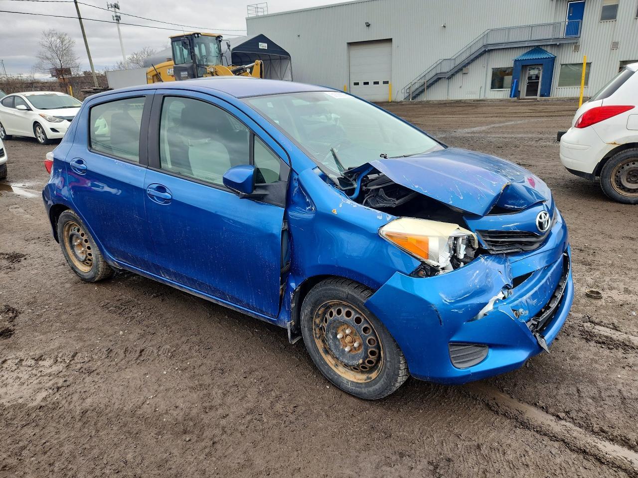 2012 Toyota Yaris 5-Door L - Фото 4