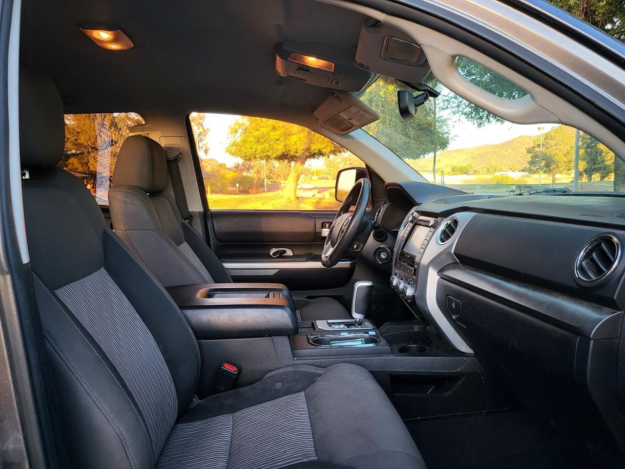 2014 Toyota Tundra Double Cab Sr - Image 5