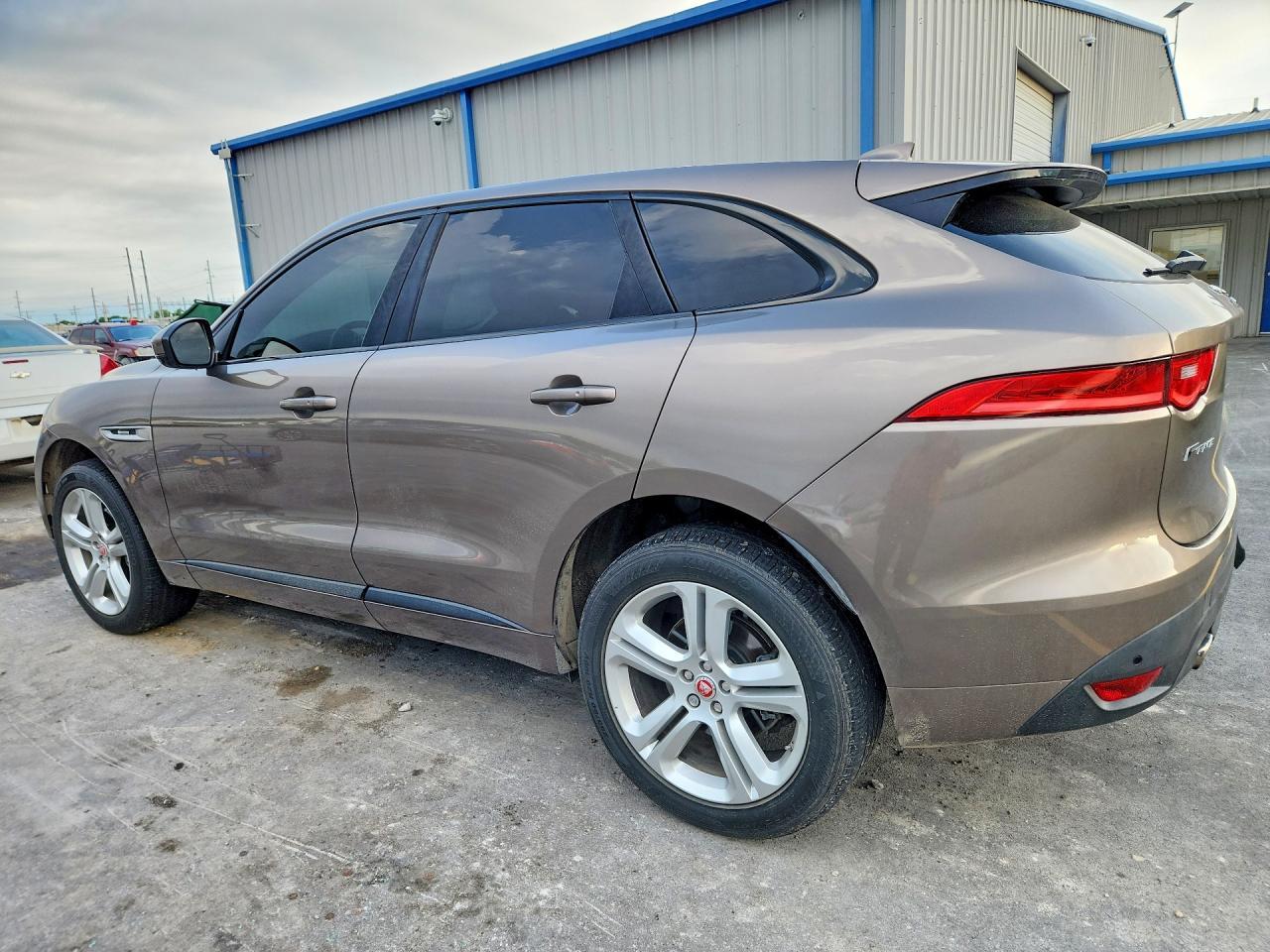 2017 Jaguar F-Pace R - Sport - Фото 2