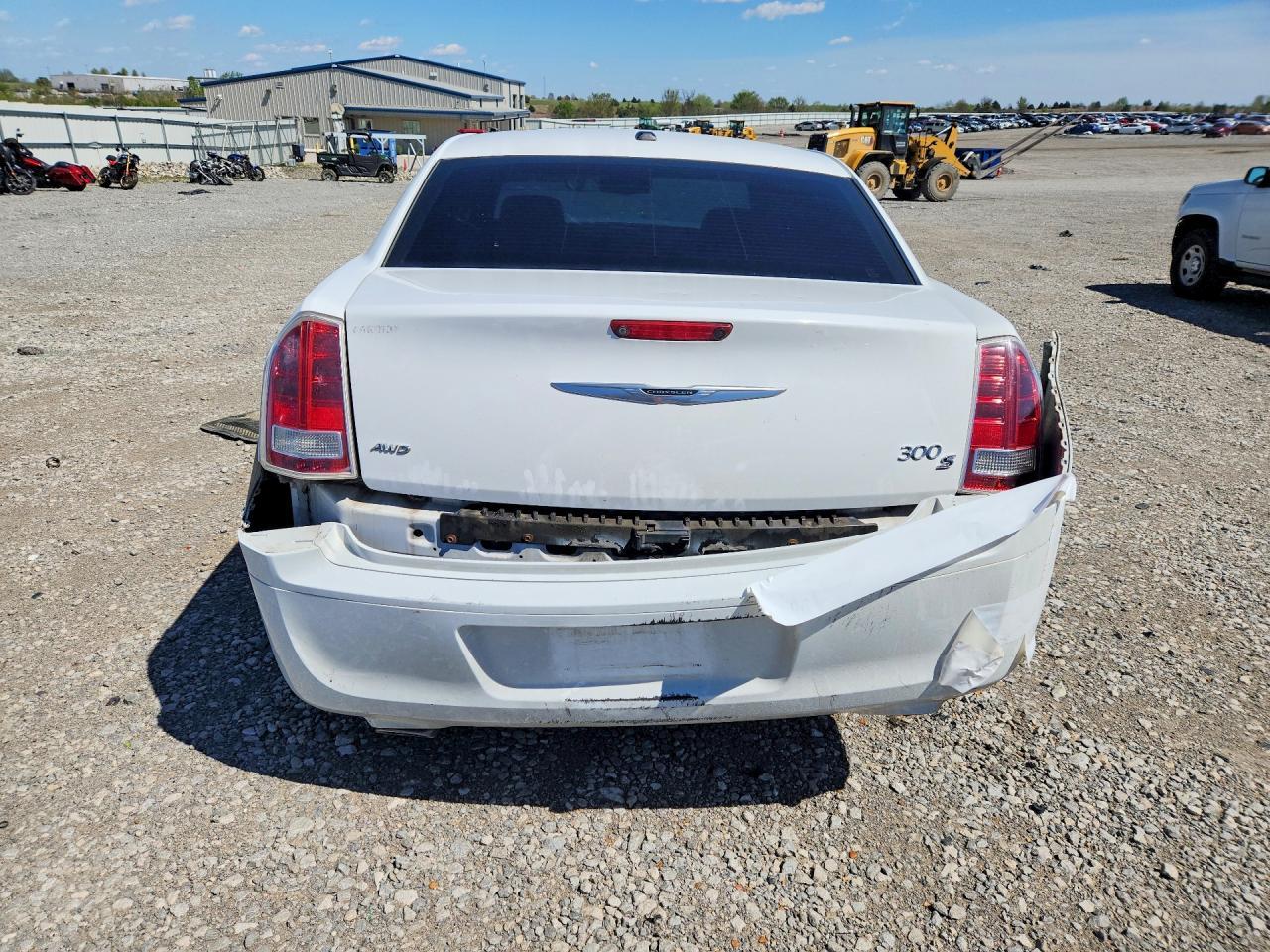 2014 Chrysler 300 S - Фото 6