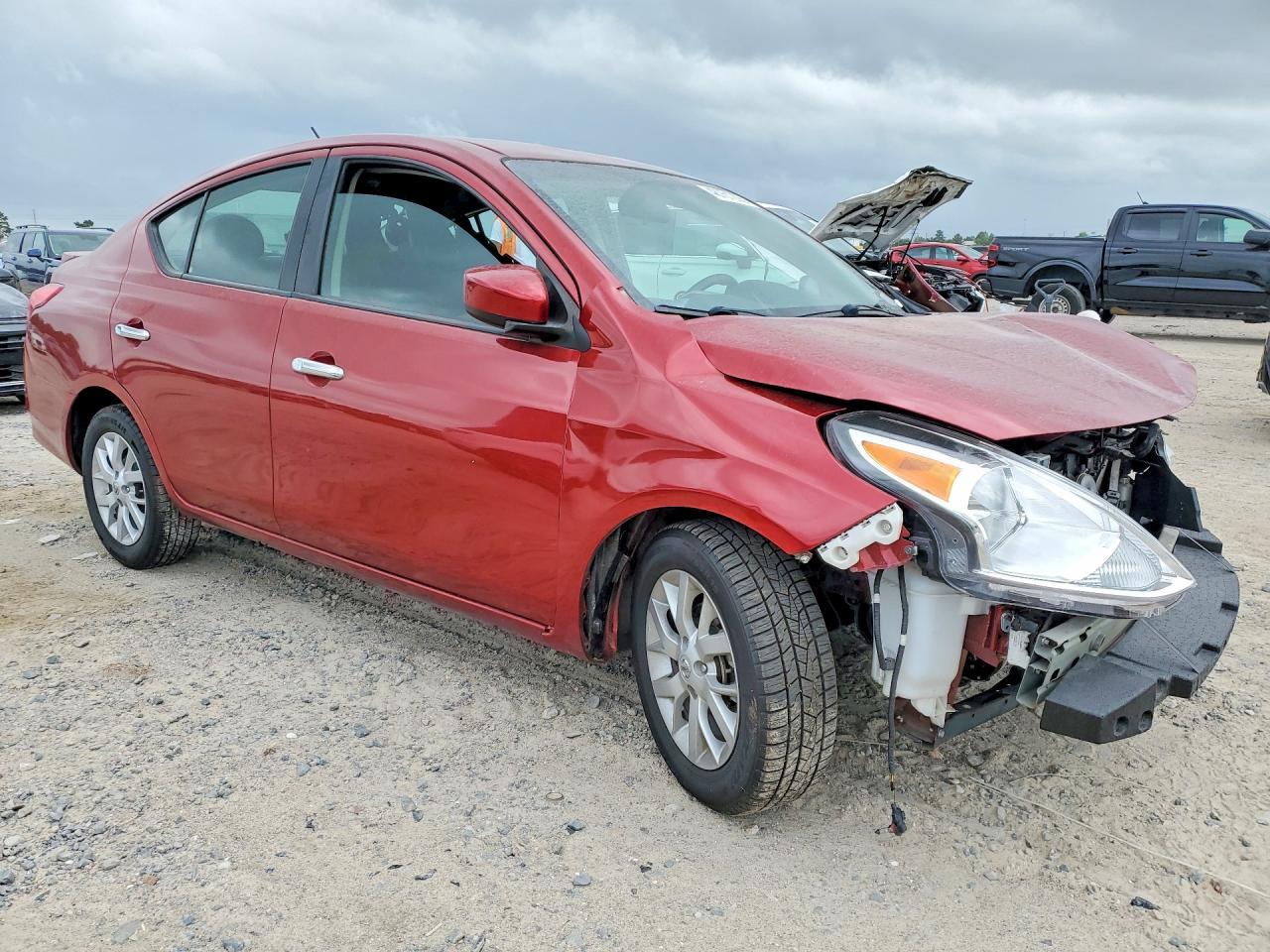 2017 Nissan Versa 1.6 S - Image 4