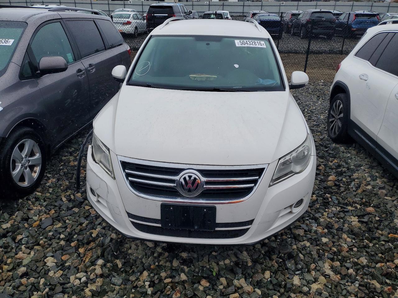 2011 Volkswagen Tiguan S - Image 5