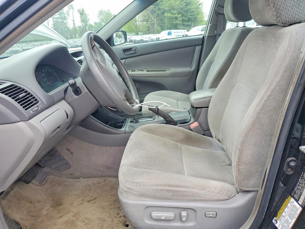 2004 Toyota Camry Le - Фото 7