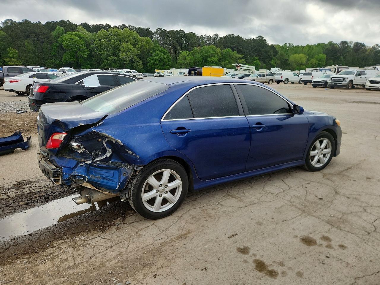 2009 Toyota Camry Se - Image 3