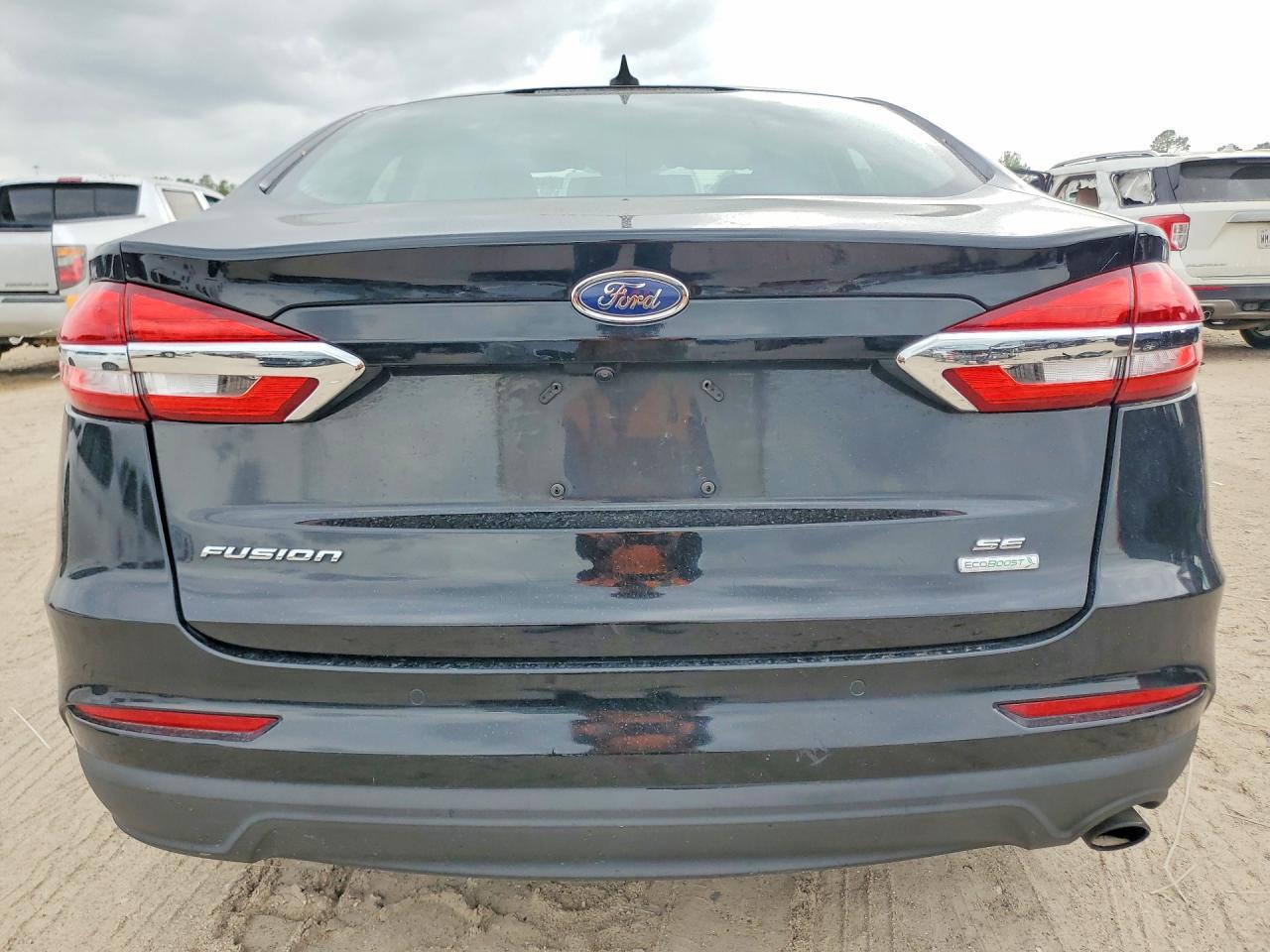 2020 Ford Fusion Se - Image 6