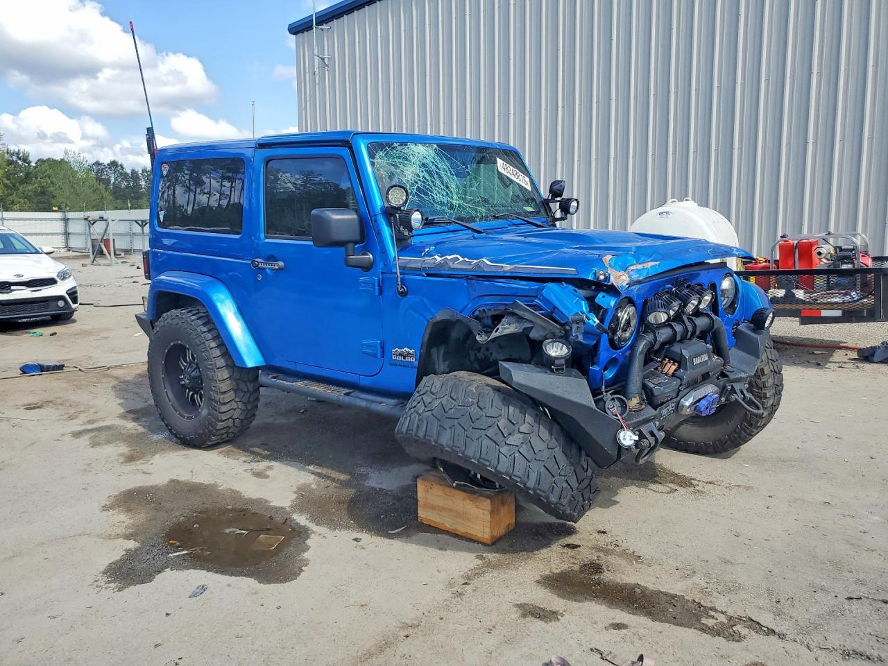 2014 Jeep Wrangler Sahara - Фото 4