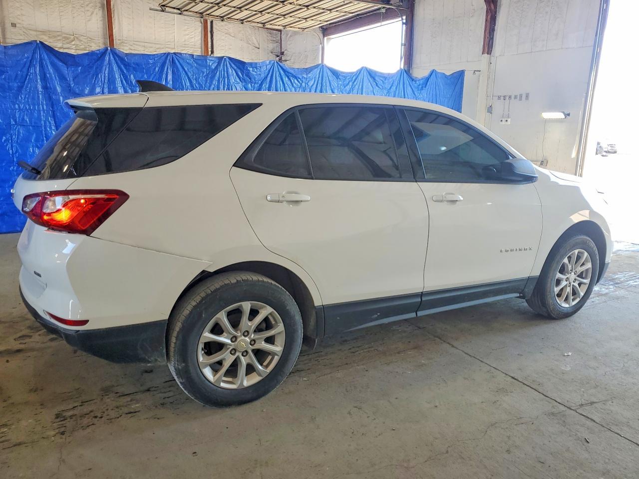 2019 Chevrolet Equinox Ls - Фото 3