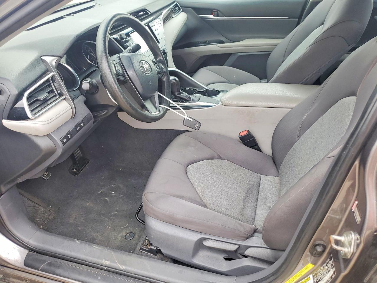 2018 Toyota Camry L - Фото 7